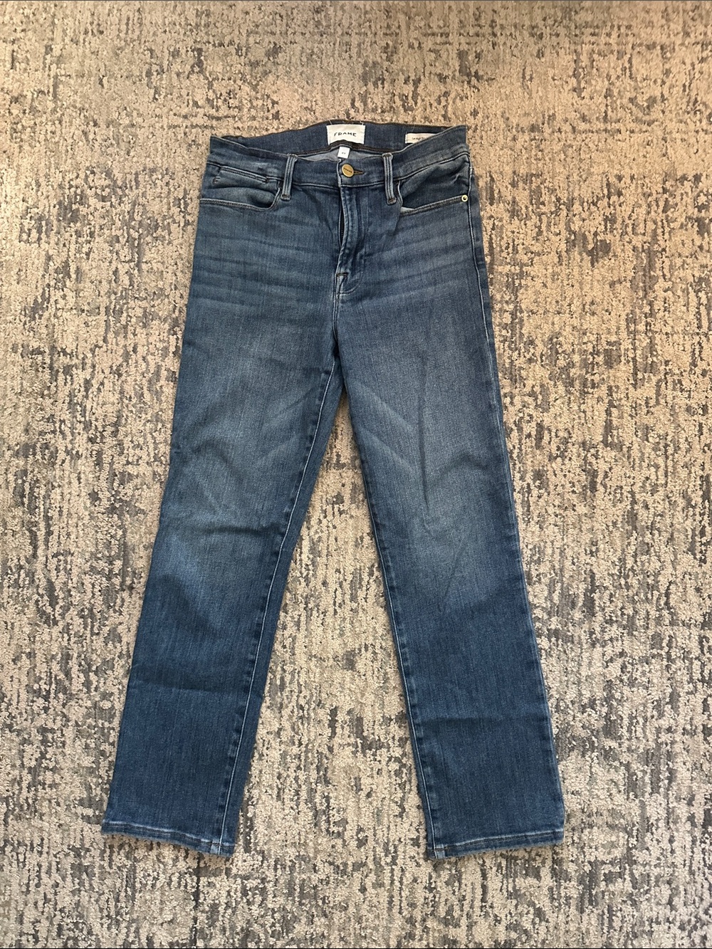Frame Denim Straight Cropped Leg Jeans in Medium Blue Wash